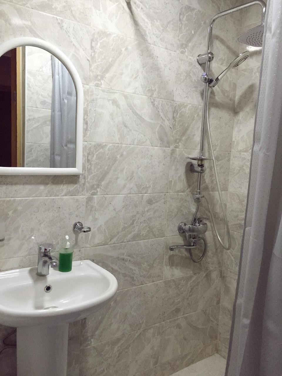 מלון Uptown Boutique Kazbegi מראה חיצוני תמונה